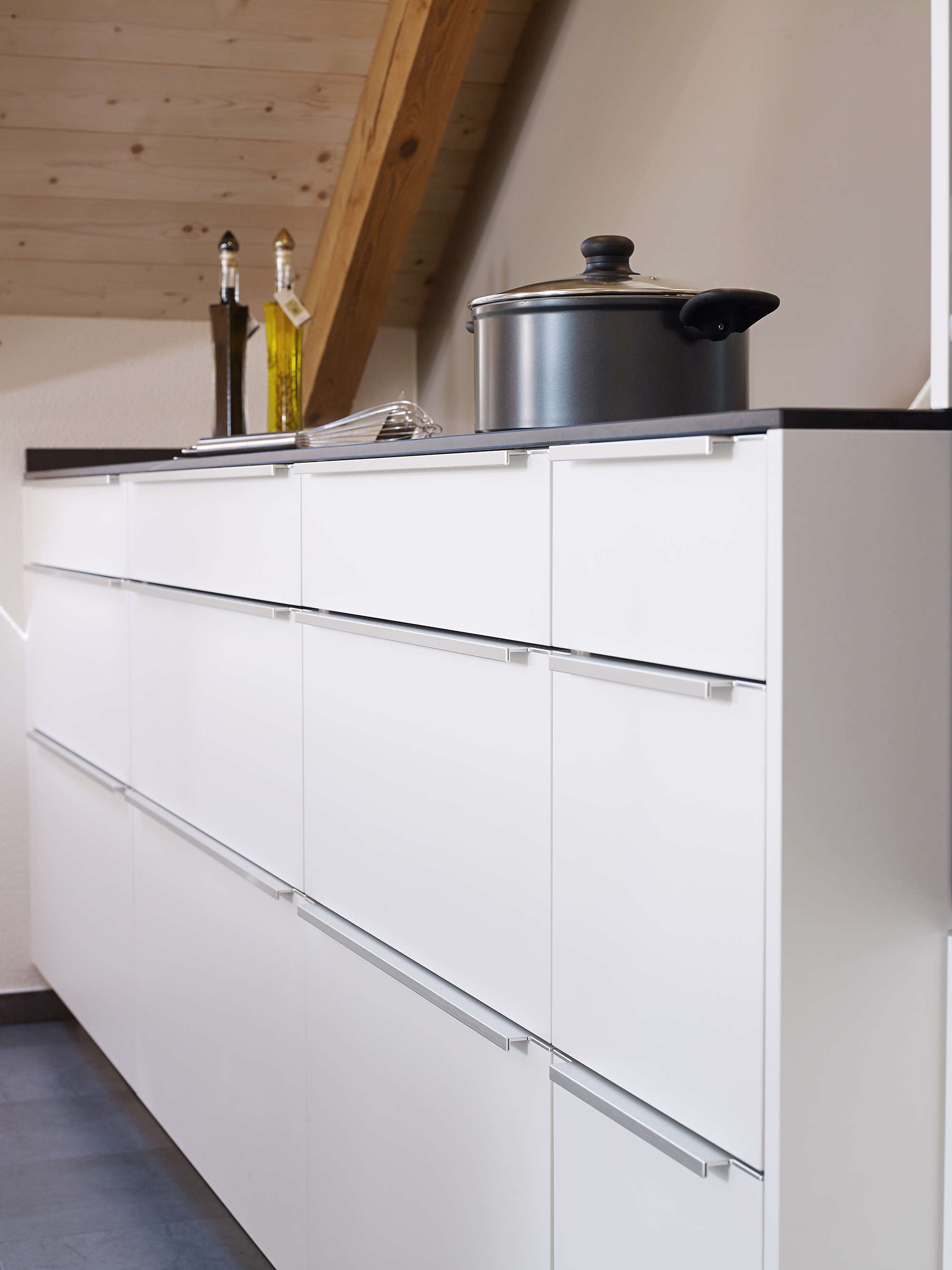 Sehr schräg | Ambiance Küchen Bäder