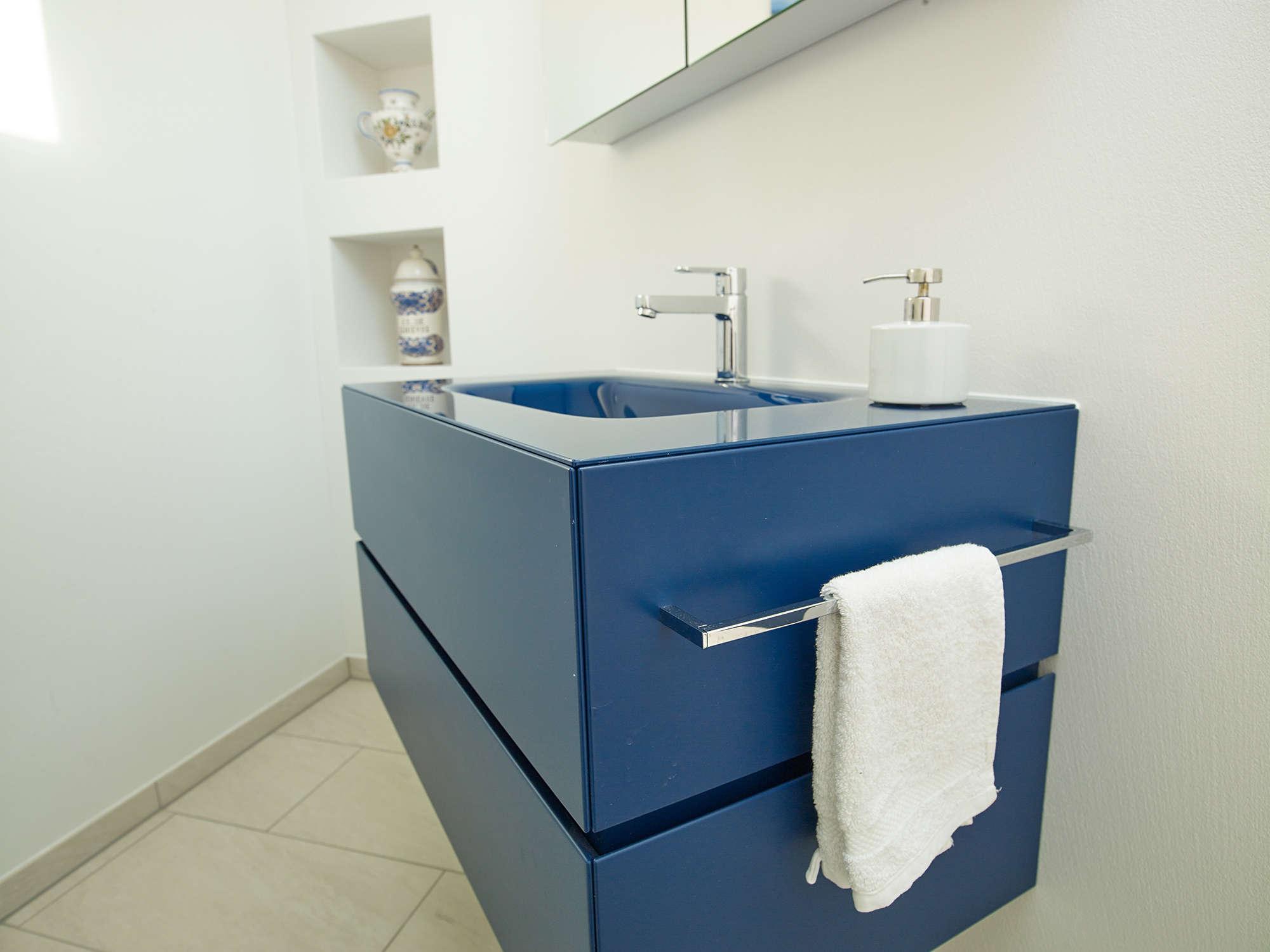 Just around the corner | Ambiance Küchen Bäder