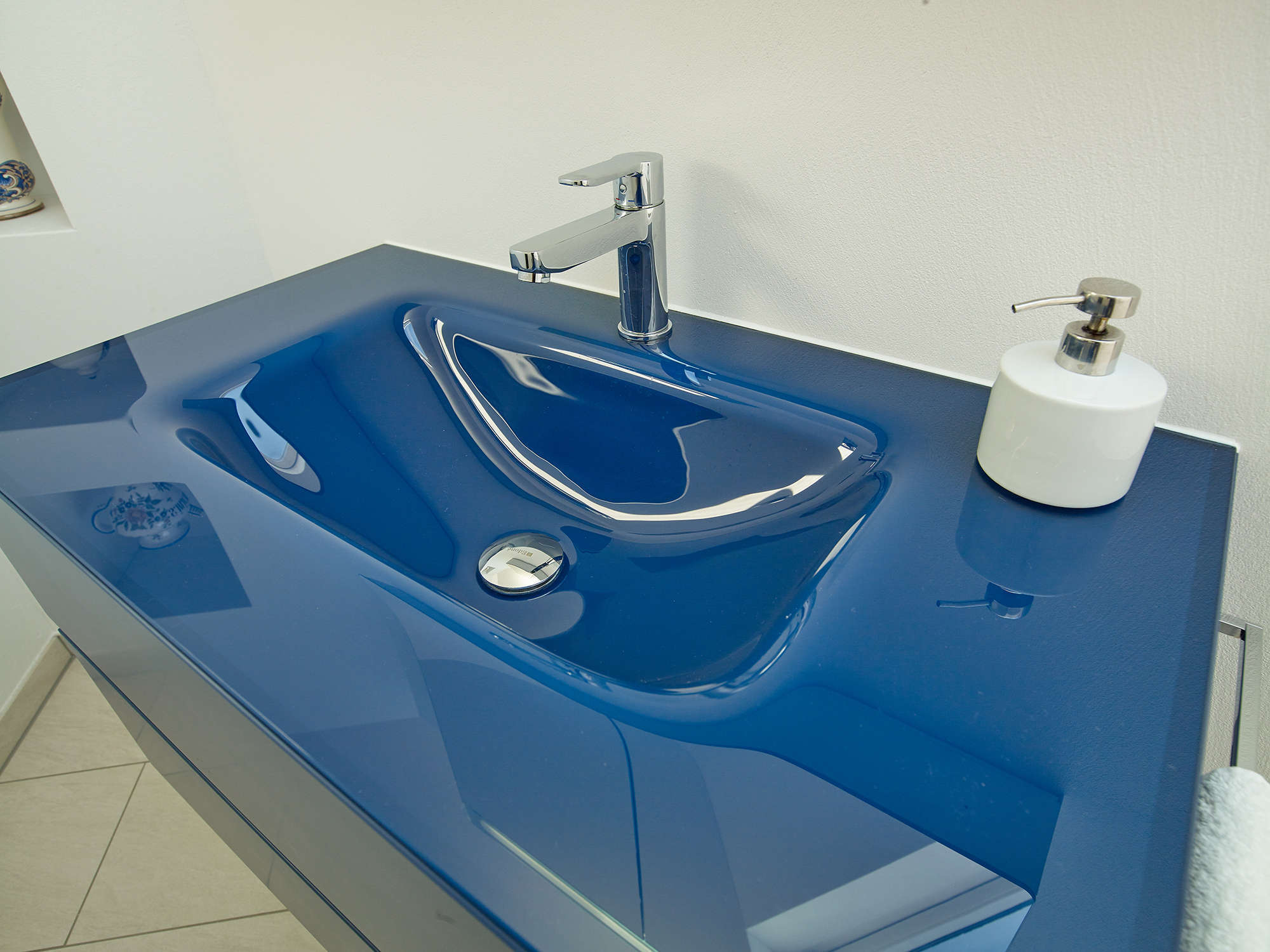 Just around the corner | Ambiance Küchen Bäder